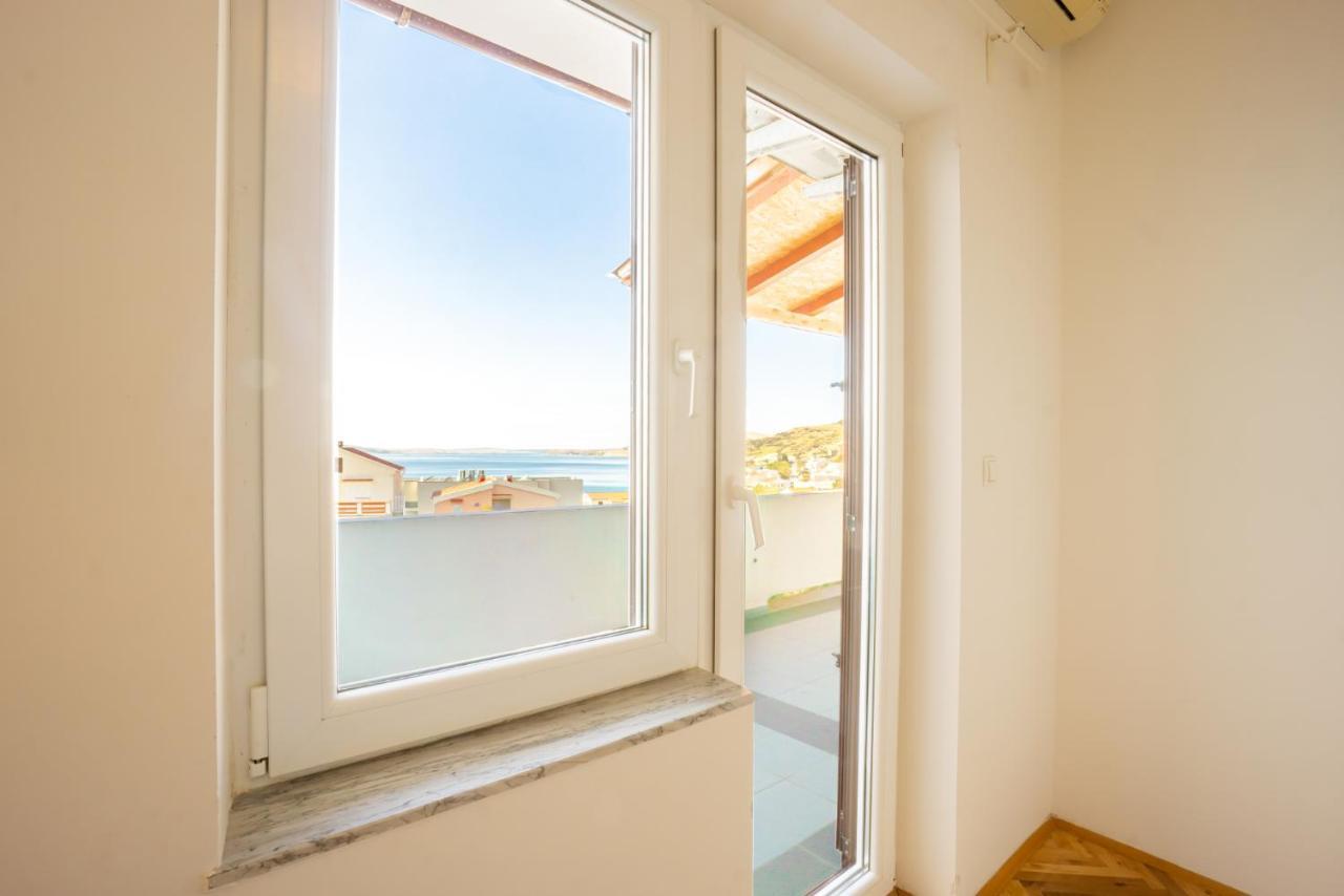 Апартаменти Kob Orog Good Location With Sea Views And Modern Decor Метайна Екстер'єр фото