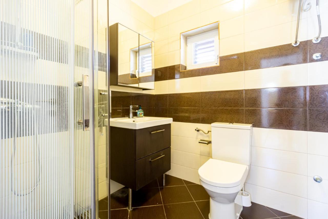 Апартаменти Kob Orog Good Location With Sea Views And Modern Decor Метайна Екстер'єр фото
